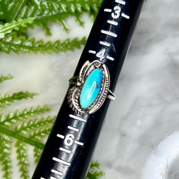 Vintage Handmade Turquoise Ring Solid 925 Sterling Silver Feather design Small - Picture 3 of 7